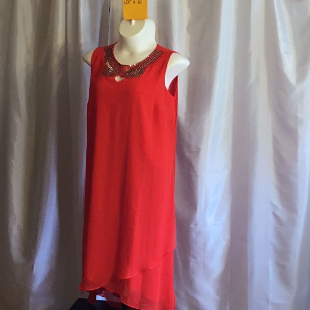 Sleeveless red long tiered front dress in size 18